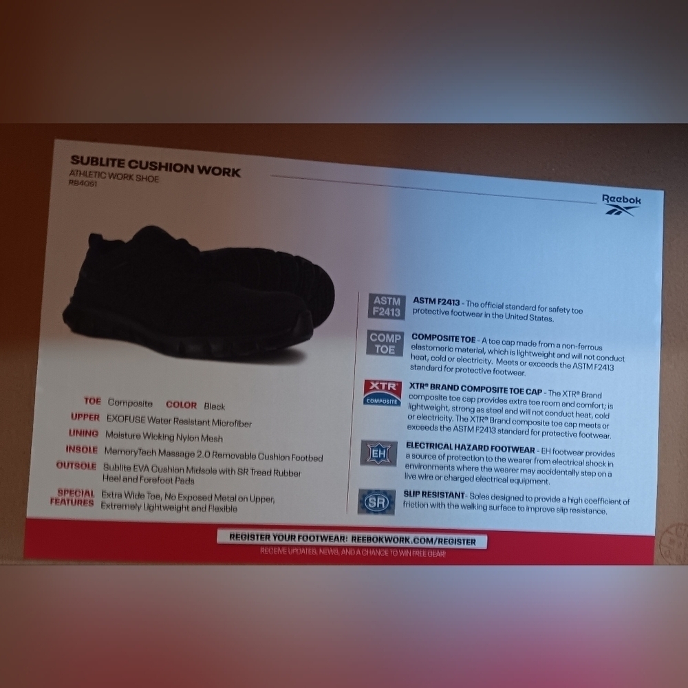 Like new Reebok Safety Shoes  for Men - Picture 6 of 7